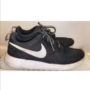 Nike Roshe Shoes